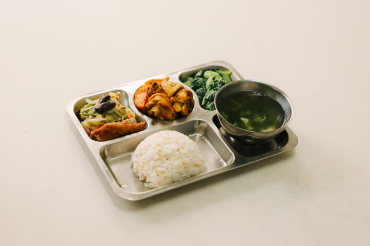 飯箱裡的東南亞料理：從學校午餐認識多元文化