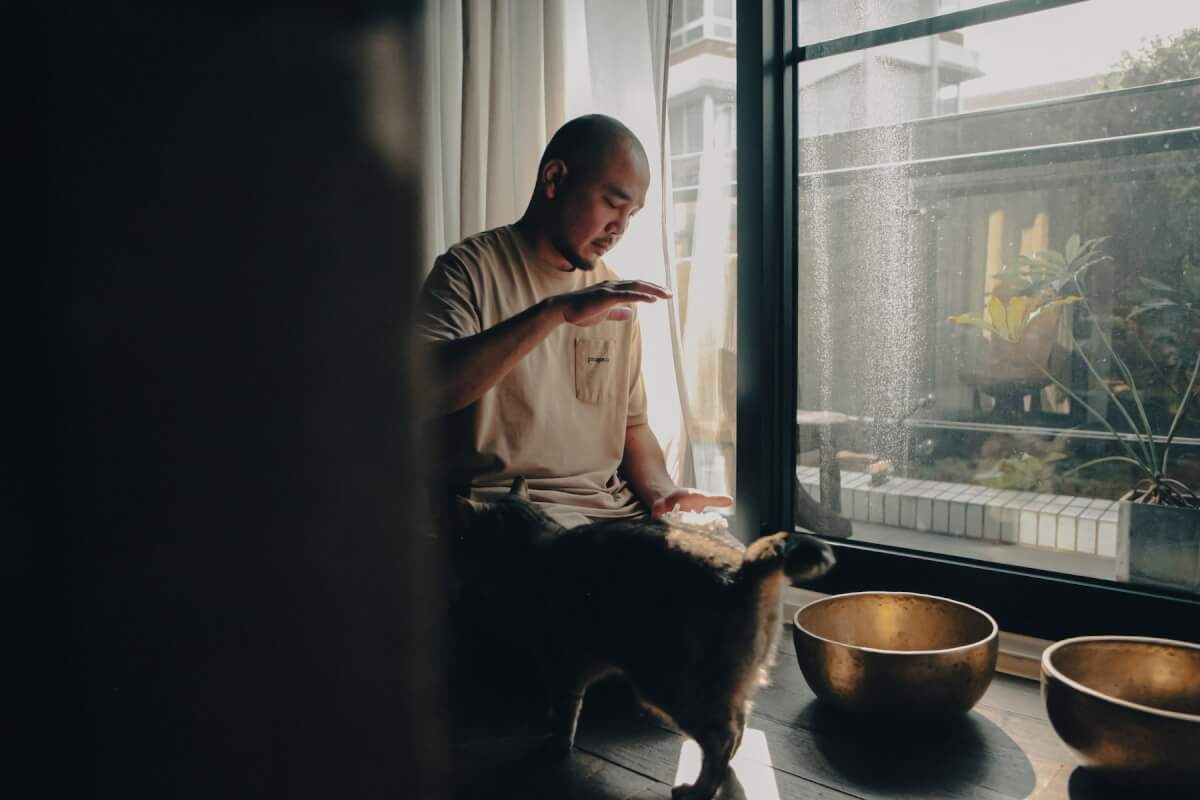 靈氣」根本是一種超能力吧？——專訪靈氣治療師李霽- VERSE