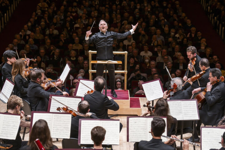 首次亞洲巡迴落幕！勞力士代言人、國際指揮巨星亞尼克，帶領紐約大都會歌劇院管弦樂團於台灣迎來最終站