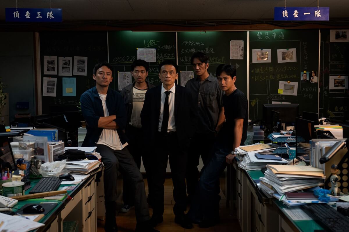 金馬導演鍾孟宏力作《餘燼》：揭開記憶與歷史的深層秘密，陳以文、張震睽違30年再度同台飆戲