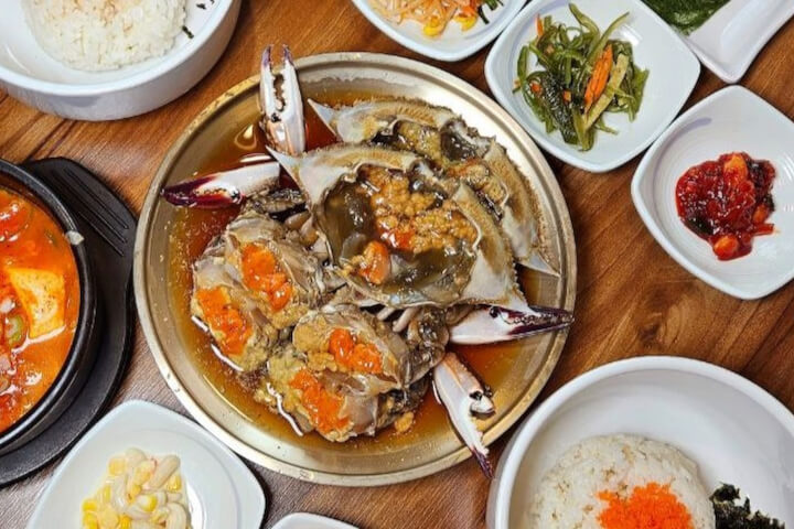 來場韓國獨食之旅吧！弘大、聖水洞必訪5間：米其林必比登豬肉湯飯、蛤蜊刀削麵、個人烤肉店攻略