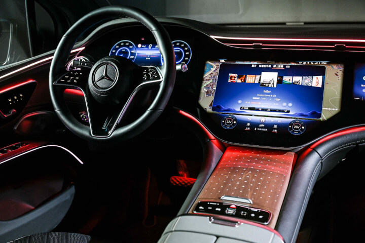 2025全面進化／Mercedes-Benz新年式五大科技亮點：MBUX智慧助理、數位鑰匙、Burmester音響打造豪華智能駕馭體驗