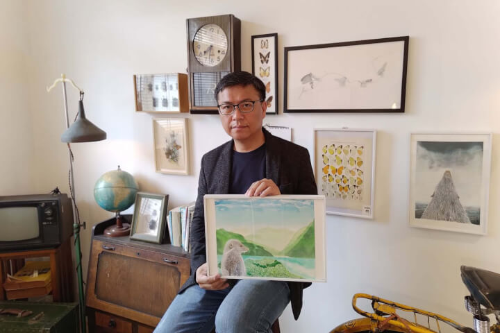吳明益首部圖畫故事書《三隻腳的食蟹獴與巨人》：我得畫一個故事來挽回故事