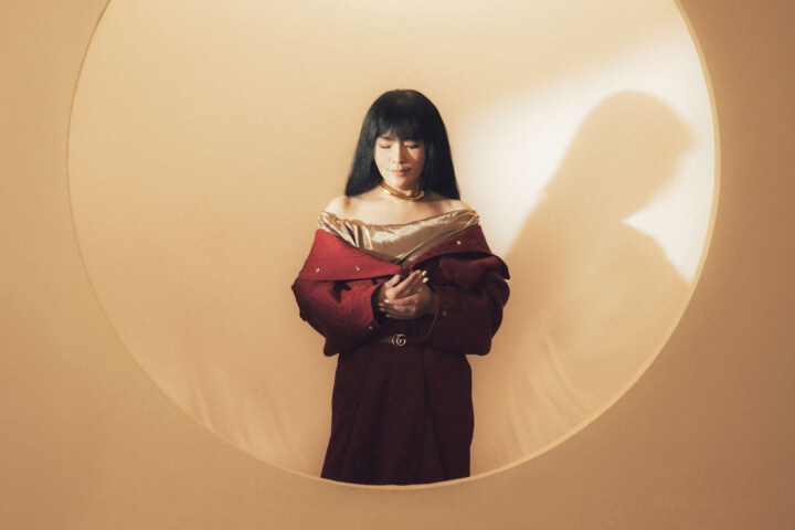 封面人物/國師唐綺陽化身「夜行者」——從星座到人生的靈魂對話:「夜晚,本來就是屬於你的時光。」