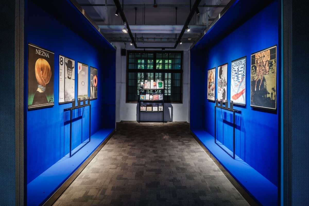 鐵幕下的反叛美學！走進《識別》展，看見捷克平面設計的自由之聲