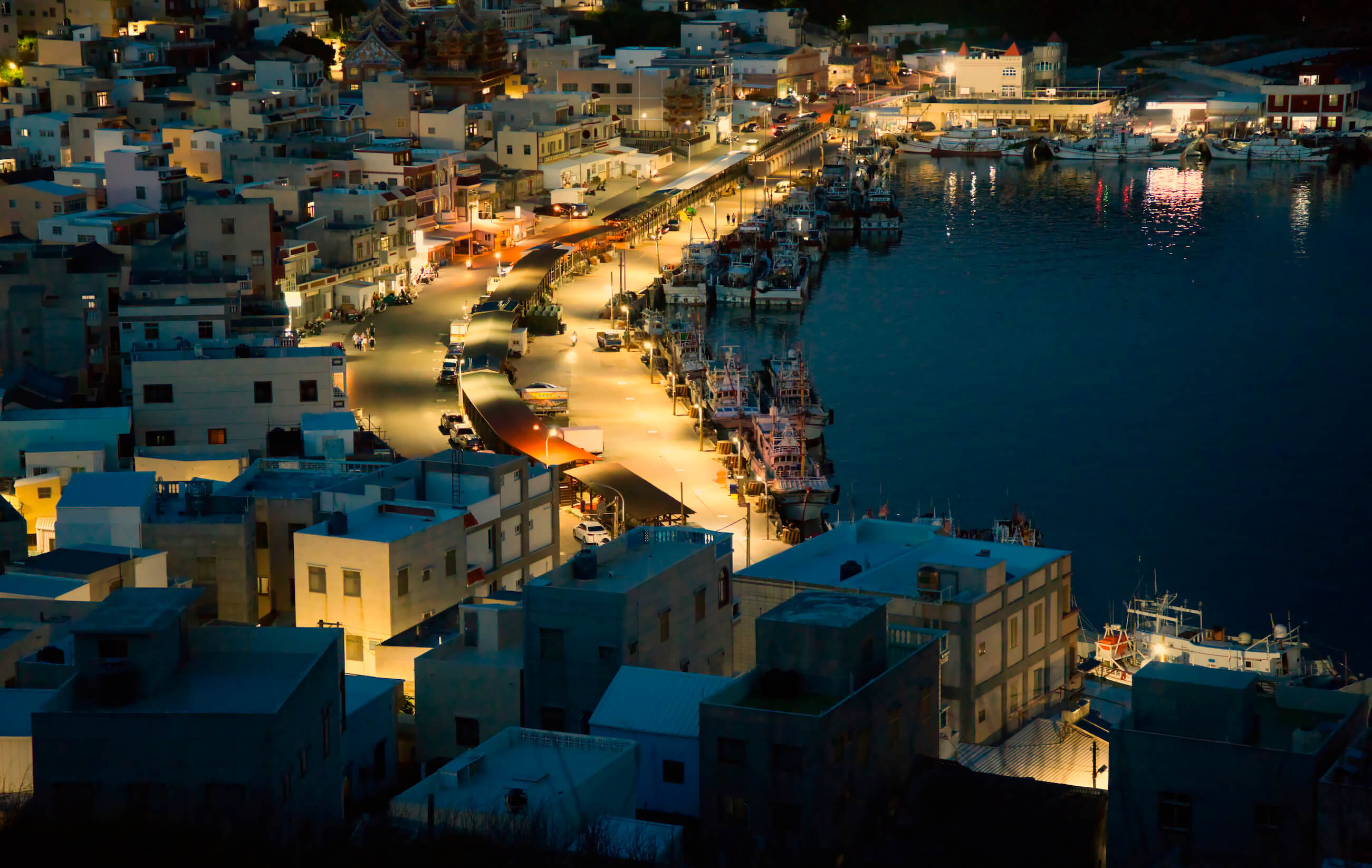 2300件作品競逐！攜手打開台北，2025 YellowKorner攝影大賽揭曉：夾娃娃機、漁港、職人故事奪金