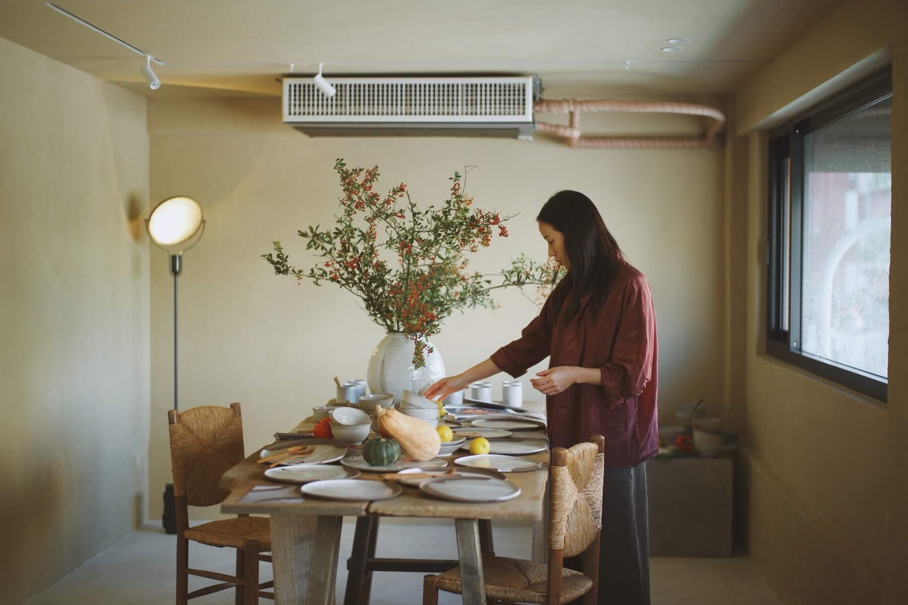 林嘉欣陶藝個展《A Table Story》台北iliya登場！金馬影后跨界陶藝創作展現生活美學