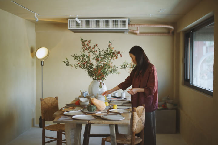 林嘉欣陶藝個展《A Table Story》台北iliya登場！金馬影后跨界陶藝創作展現生活美學