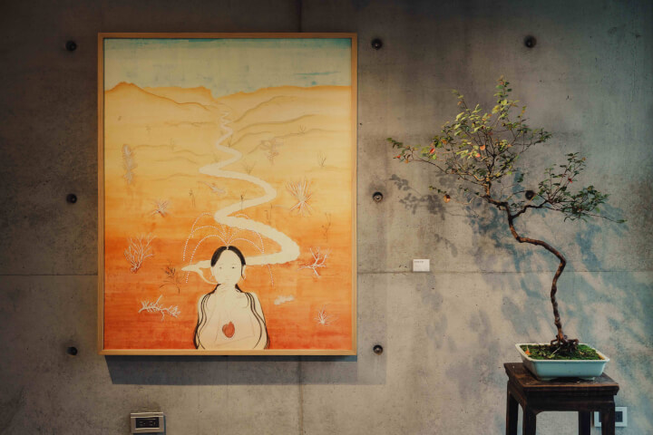 「夢與修羅」盧芛襲園個展，從個人生命到女性多重身份的旅程