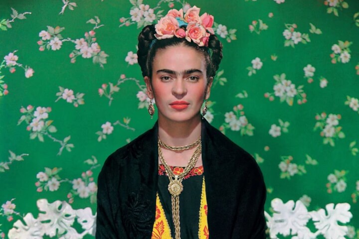 如果珠寶會說話？從莎士比亞、查理一世到芙烈達卡蘿，珠寶如何成為權力與反叛象徵