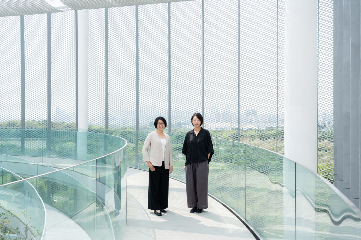 臺中綠美圖雙館長專訪／賴依欣×曾惠君談美術館與圖書館共構，SANAA建築下的文化實驗