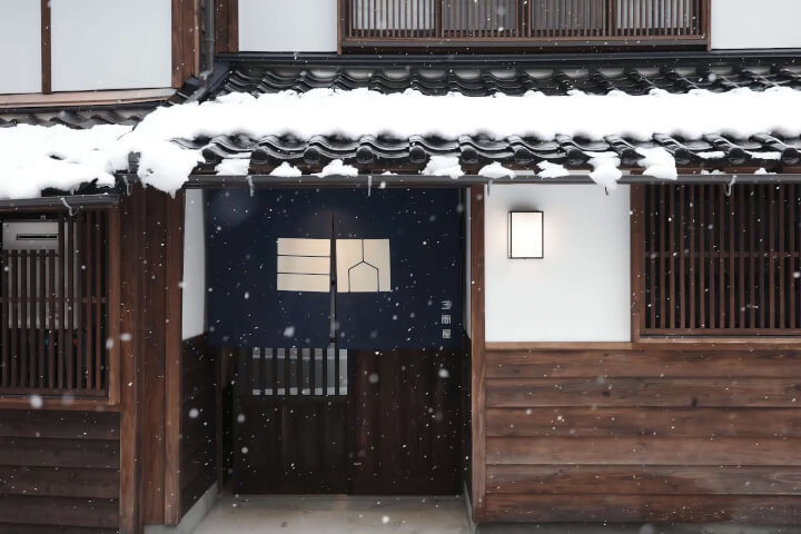 走進古都金澤：住「三間屋」老屋民宿、訪21世紀美術館，體驗百年工藝與當代藝術