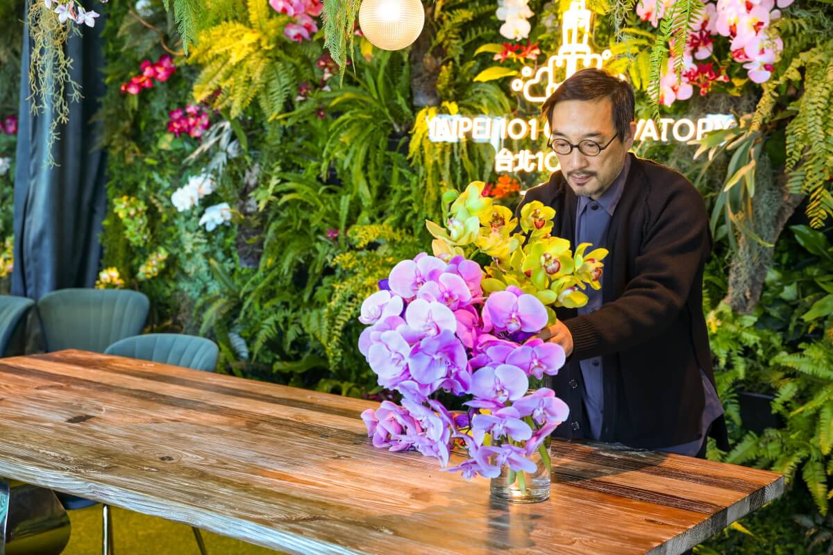 台北101觀景台《蕨蘭之美》特展：花藝大師凌宗湧策展，打造雲端療癒秘境- VERSE