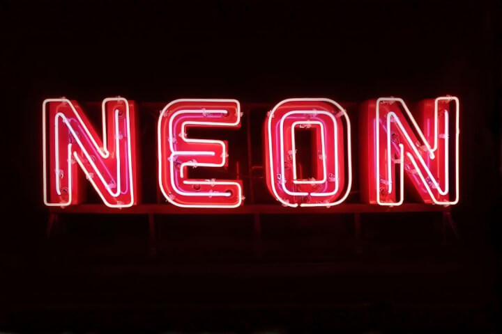 連續六屆坎城金棕櫚！NEON如何用「發行」改寫好萊塢的權力遊戲？