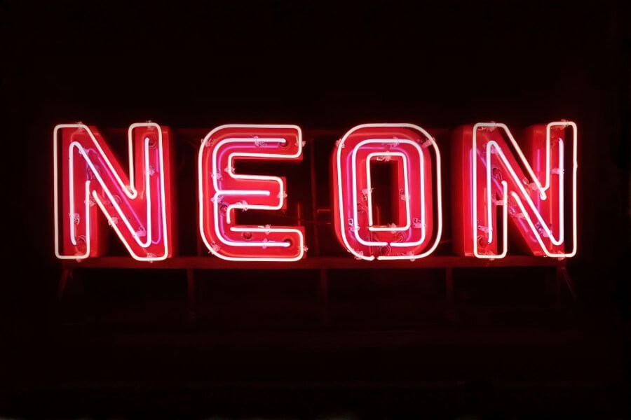 連續六屆坎城金棕櫚！NEON如何用「發行」改寫好萊塢的權力遊戲？