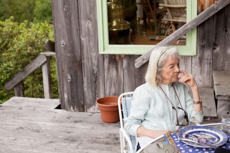 她一手催生了《安妮日記》、普拉絲詩集與柴爾德食譜——傳奇編輯茱蒂絲・瓊斯