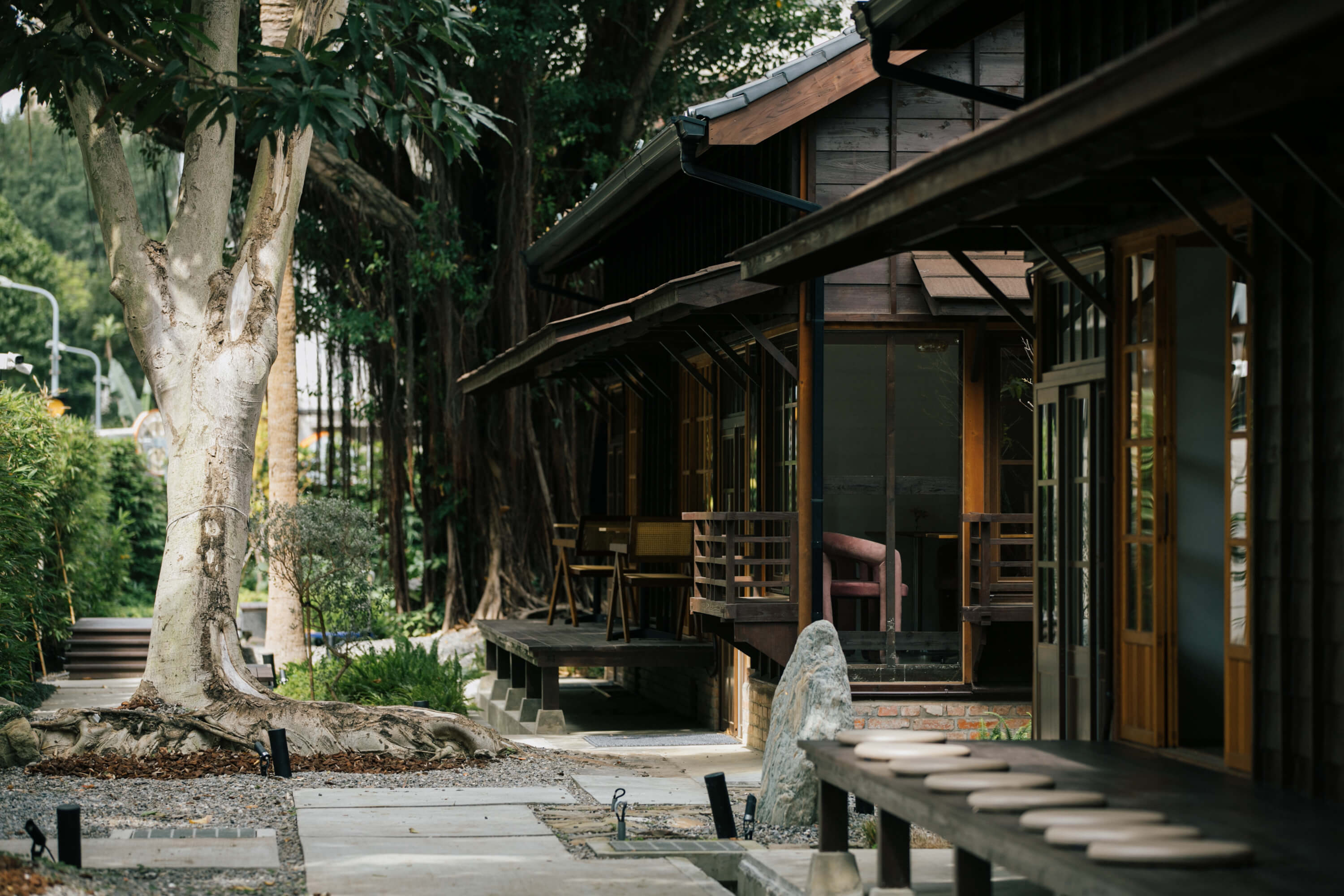 大安區金華街日式老屋「光在錦町」：走進歷史建築聚落，在春櫻之下體驗最唯美的日式生活美學
