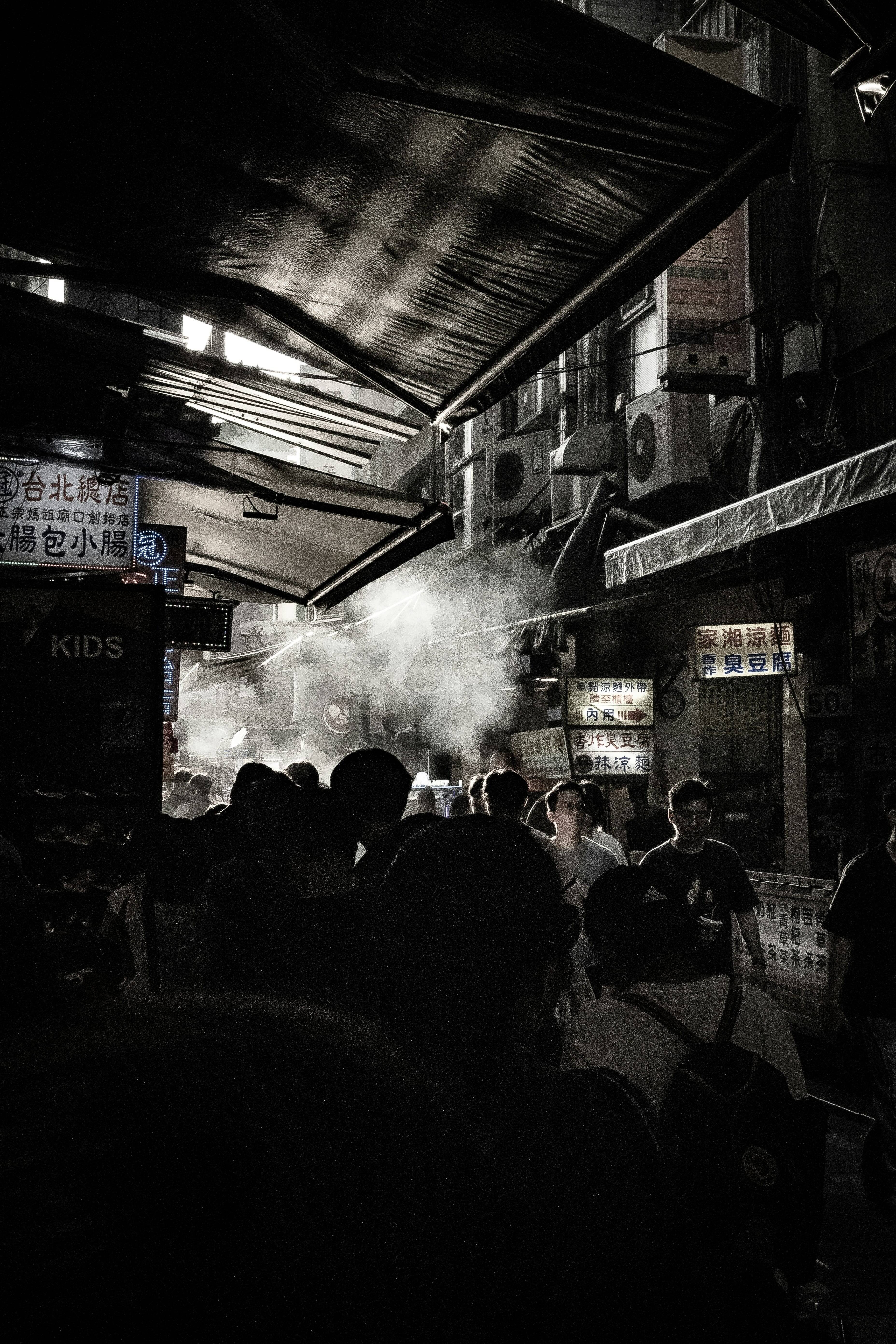 在肉燥飯裡尋找台味：《台灣感性》談小吃裡的台灣製造、原汁原味的島嶼性感