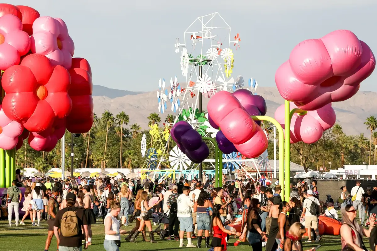 科切拉 Coachella 為何是當代最重要的音樂節？從七個最重要的歷史性演出認識它