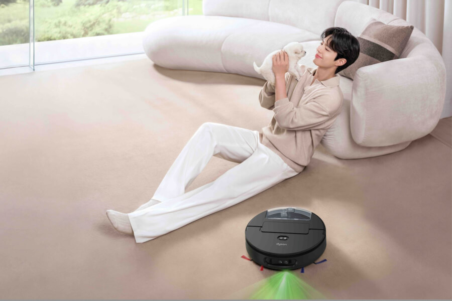 當 Ai 遇見潔癖級美學：Dyson 攜手朴寶劍，以 Spot+Scrub™ 重新定義居家的純淨維度