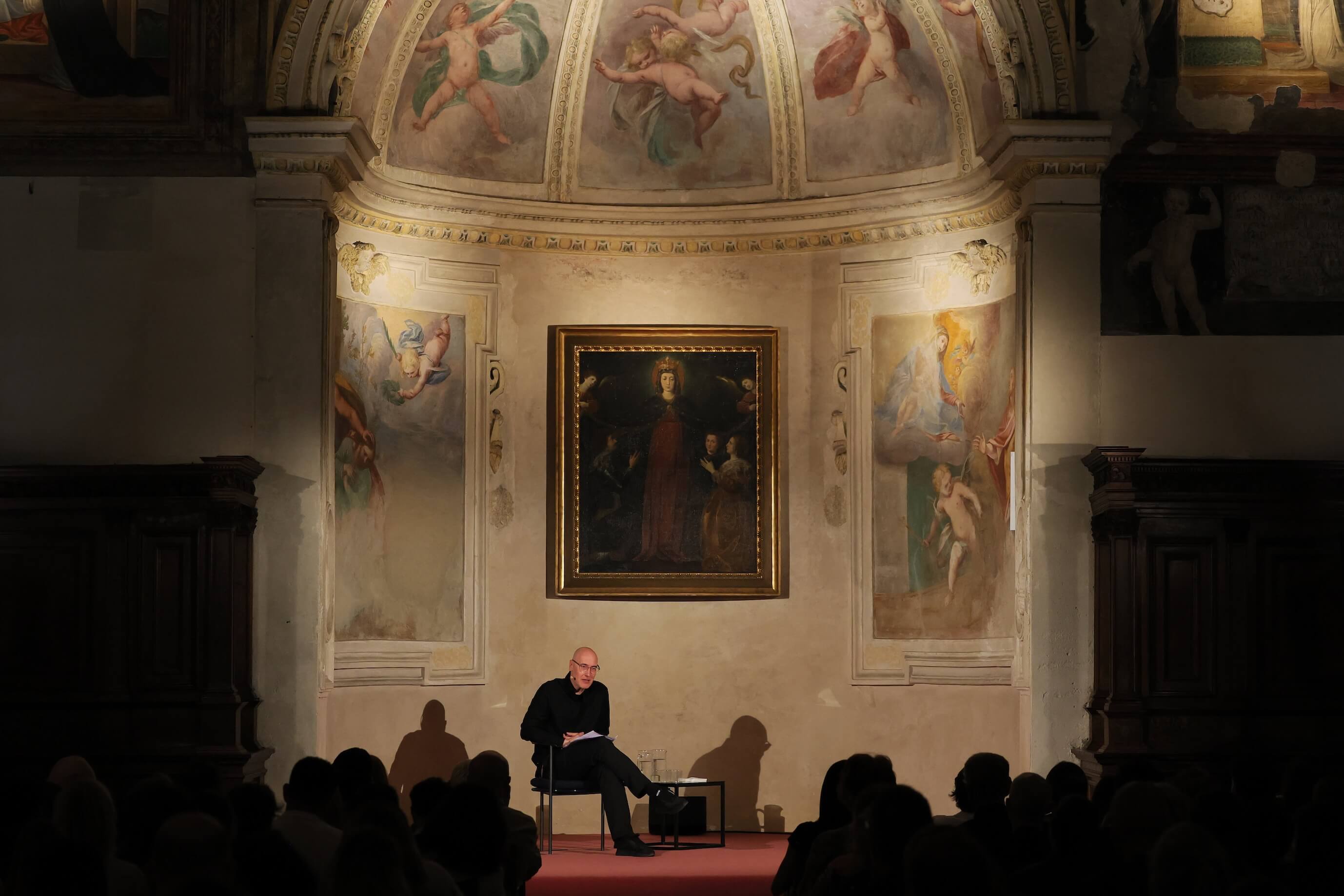 Prada Frames 2026米蘭設計週登場：從影像思考如何理解世界