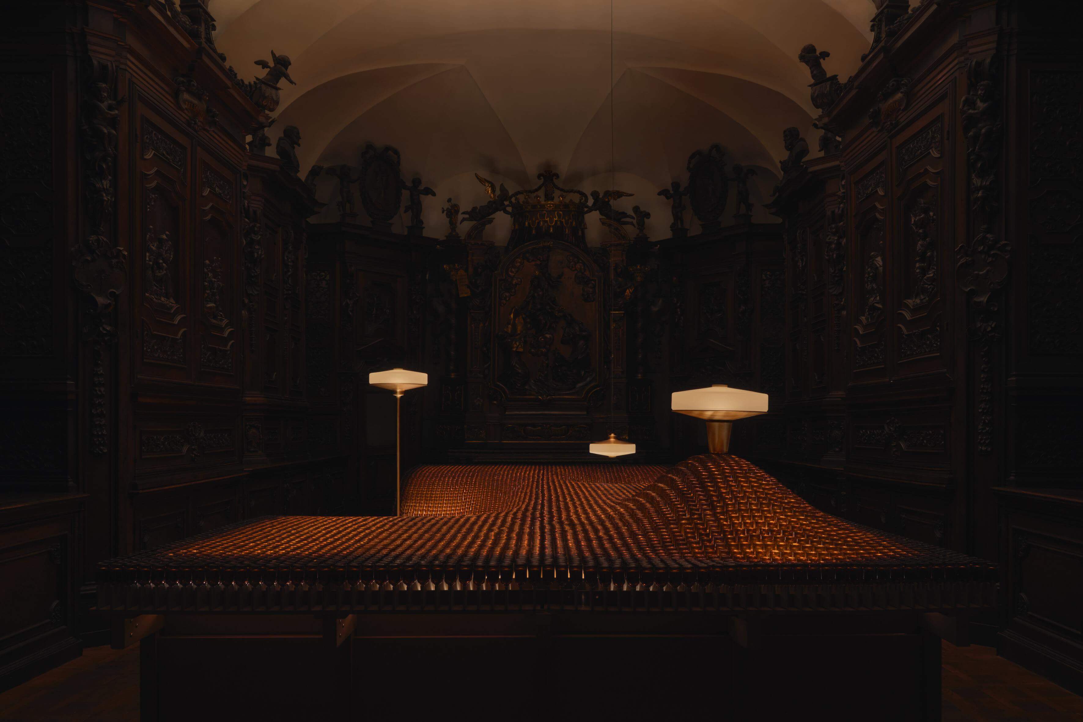 走進 Aesop「光之工坊」：從米蘭教堂到感官裝置，一場關於光與工藝的沉浸式旅程