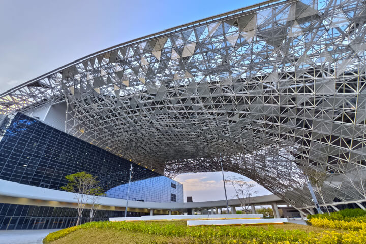 大樹之門：臺中國際會展中心如何用建築，把公園還給城市
