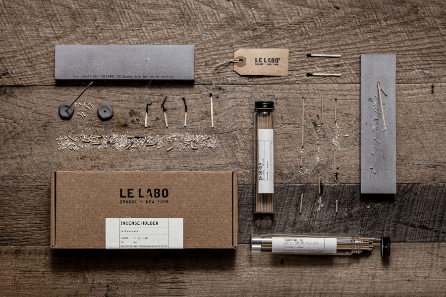 Le Labo 全新線香系列與香氛筆記本登場：以京都手工製香與檀香 26，重塑日常儀式感