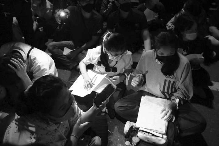 從王朝秩序到人民政治，一部關於權力、衝突與民族國家的故事——《泰國的歷史》