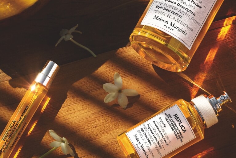 Maison Margiela REPLICA新香「Chasing Sunsets」！把伊帕內瑪海灘夕陽、Bossa Nova與夏日記憶裝進香水裡