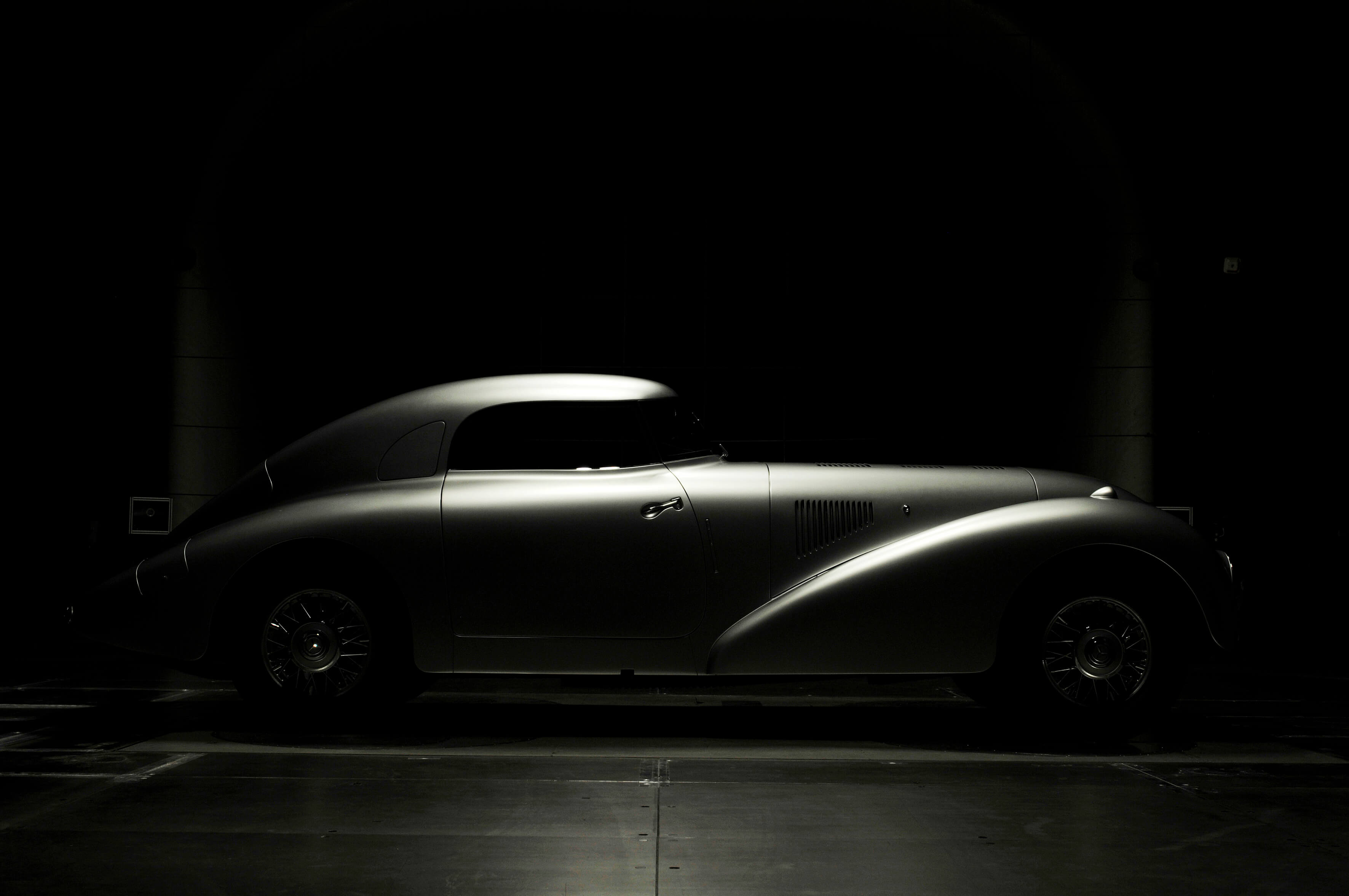 汽車發明 140 週年｜現代性的誕生：Art Deco、包浩斯與 Mercedes-Benz 開啟一個新的移動時代