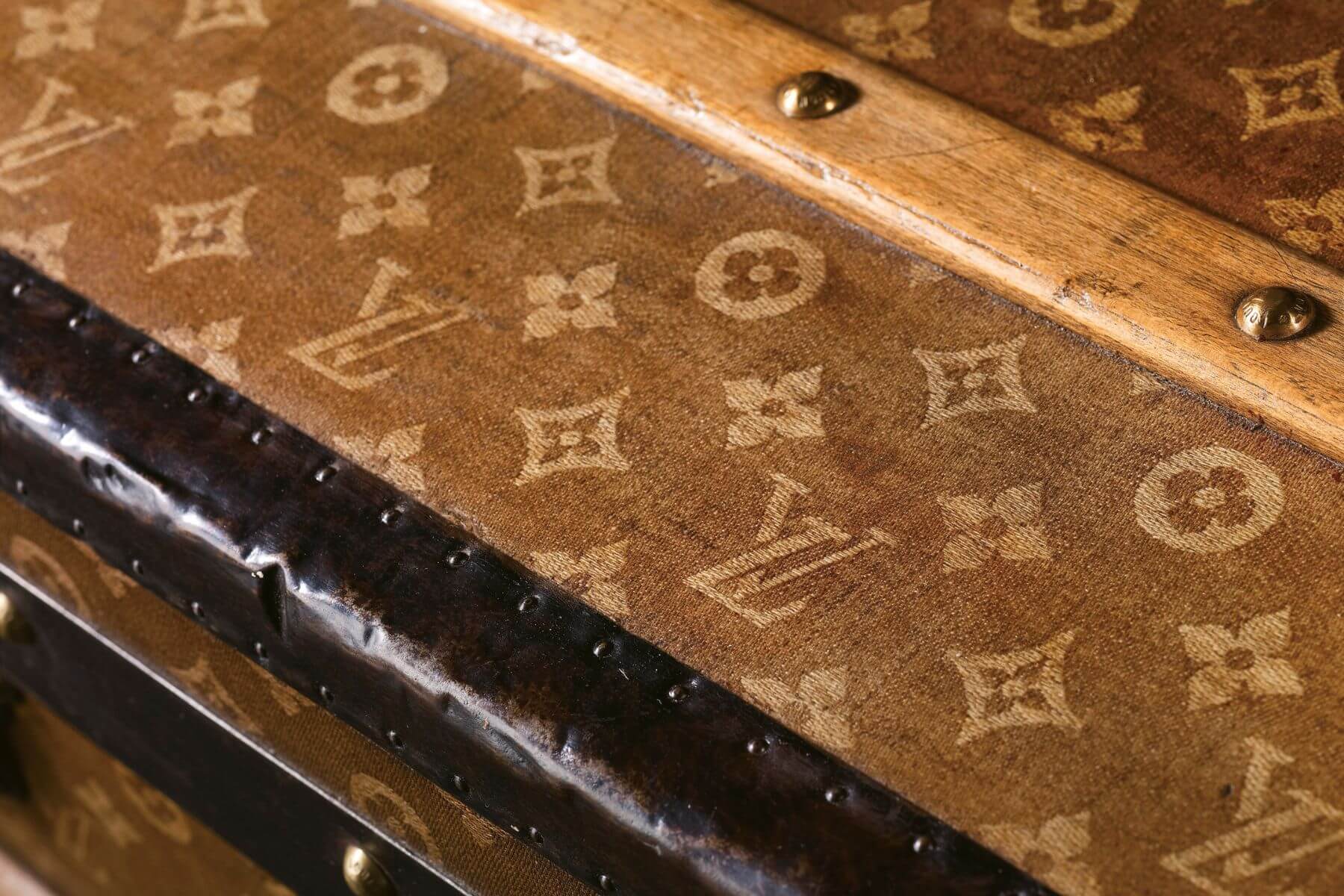 跨越世紀的時尚星圖：路易威登Monogram 130週年