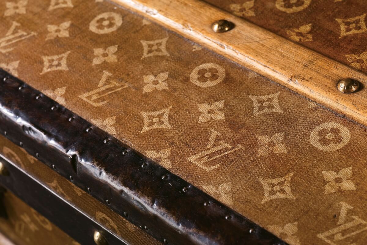 跨越世紀的時尚星圖：路易威登Monogram 130週年