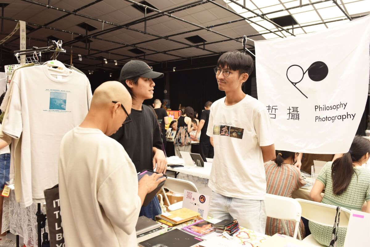 讓影像在紙上顯靈！2026《熱吵集》攝影書展：集結姚瑞中、蔡胤勤藝術家講堂，深化亞洲當代攝影交流